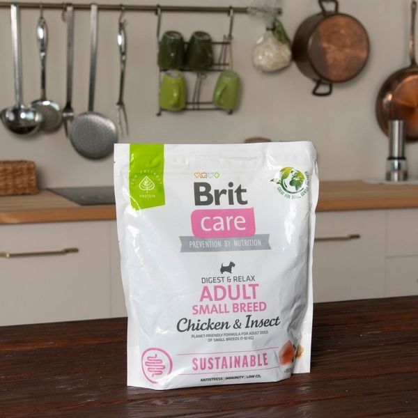 Brit Care Adult Small Breed Chicken and Insect сухий корм з куркою та білком комах для собак малих порід, 7 кг
